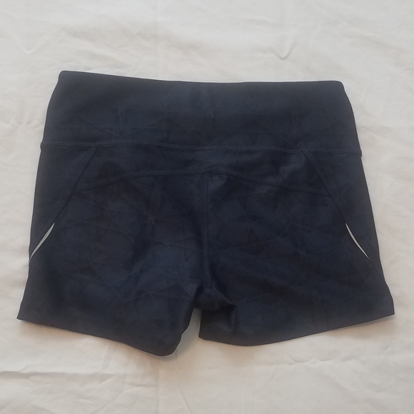 NWOT - MPG Electrolyte 3" hot shorts - Picture 4 of 9